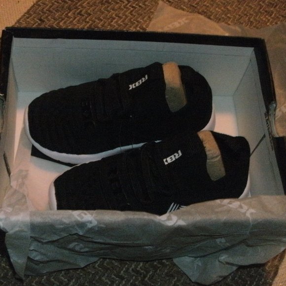 RBX Shoes Nwt Rbx Stretch Knit Black White Sneakers Easy Slip On